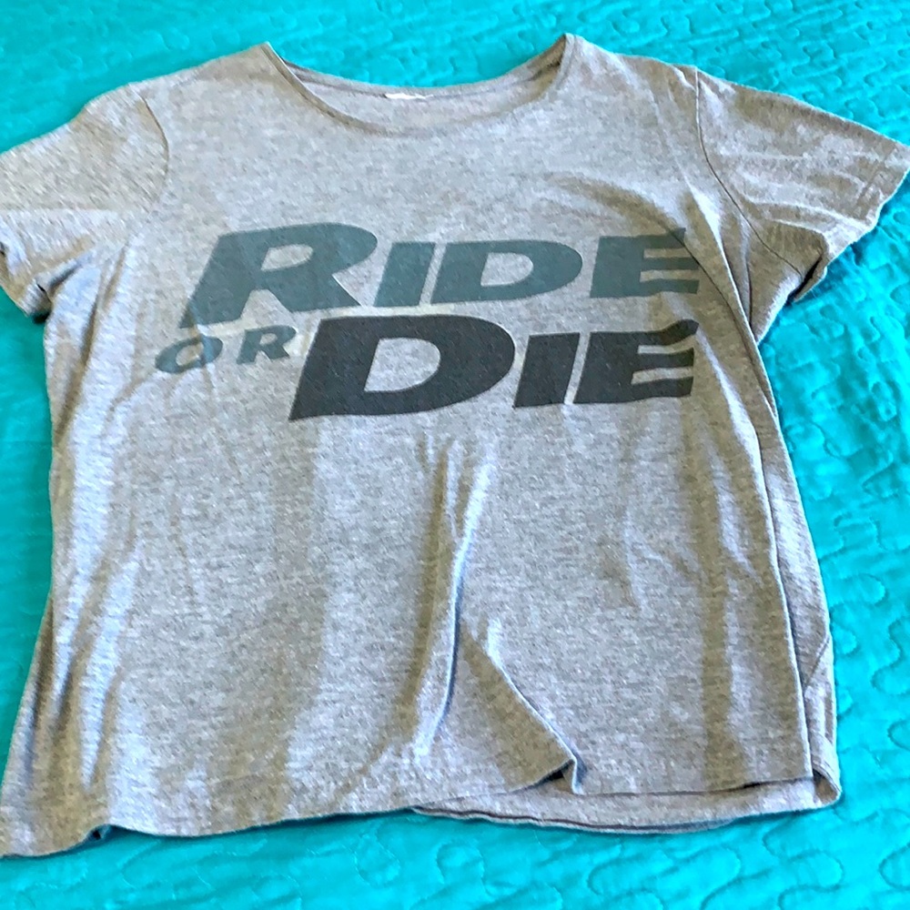 Graphic tee shirt